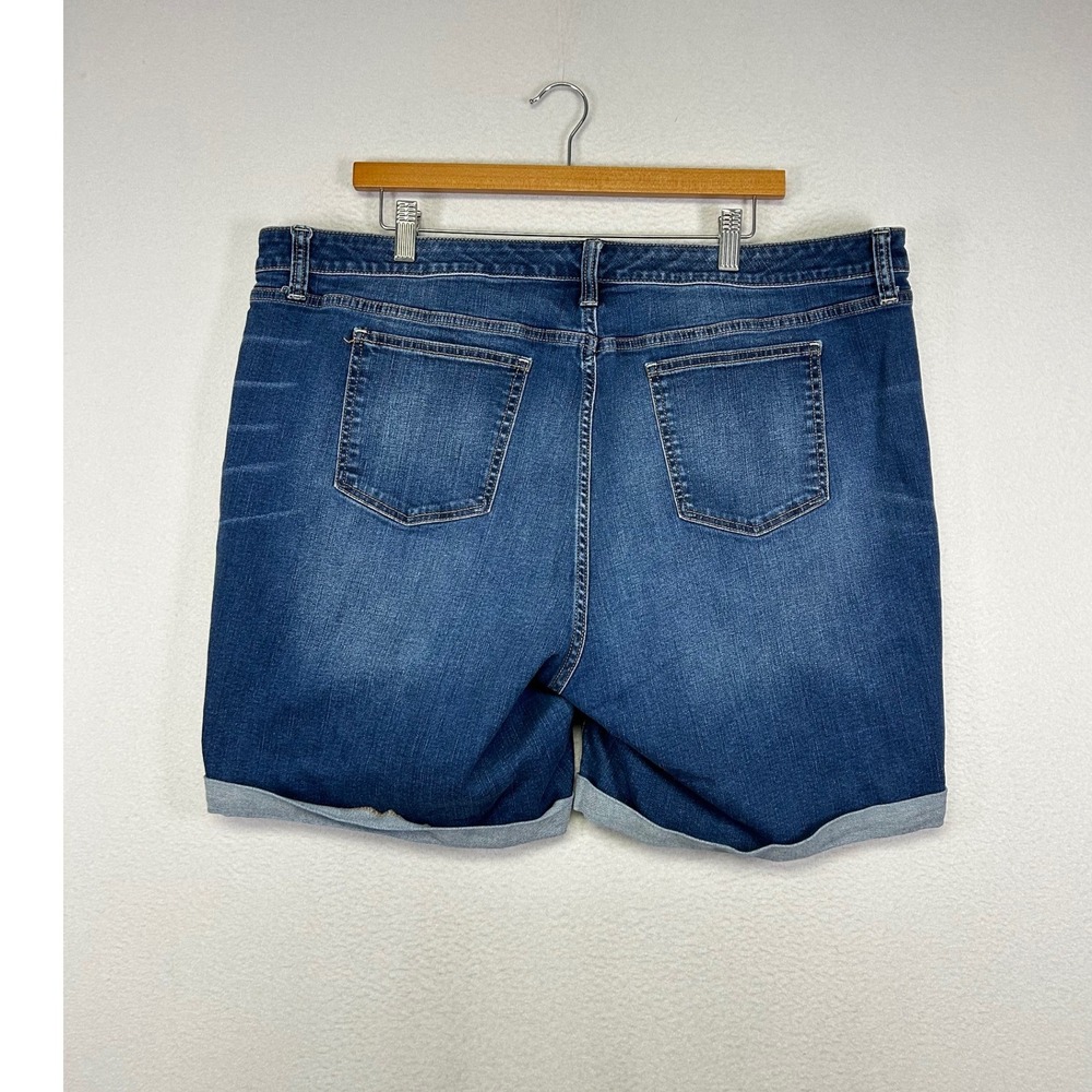 Summer Casual a.n.a Woman 20W Blue Medium Wash Cuffed Stretch Denim Shorts - Picture 2 of 9